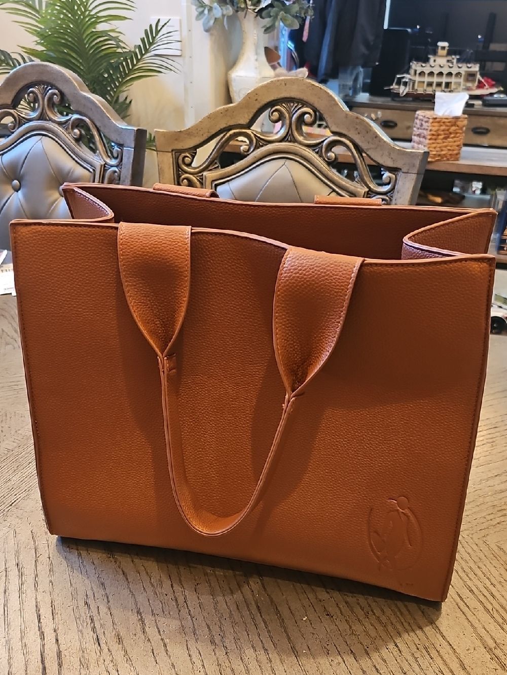 Brown Tote Bag NWOT – Classic Everyday Carry